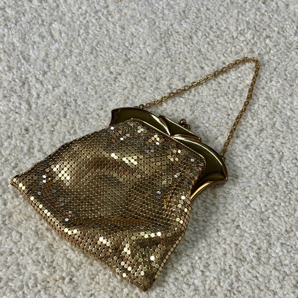 Vintage Whiting & Davis Metal Mesh Chain Mail Coin Purse KISS Lock - Picture 7 of 8